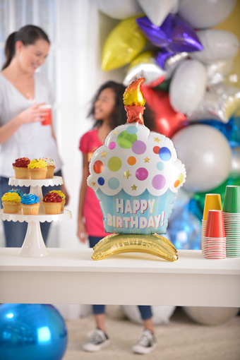 ハッピーバースデー・CIデコール カップケーキ